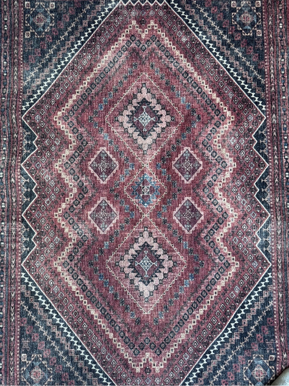 Rust/Maroon Diamond Pattern 3x5 Rug - Ruggable - machine washable - Picture 3 of 3